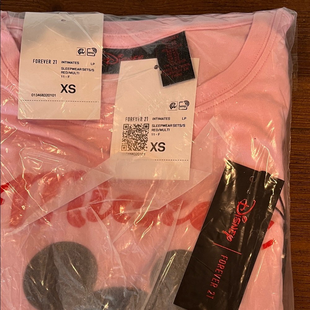 NWT Disney x Forever 21 collection Mickey Mouse pj set women’s size XS - Picture 2 of 9